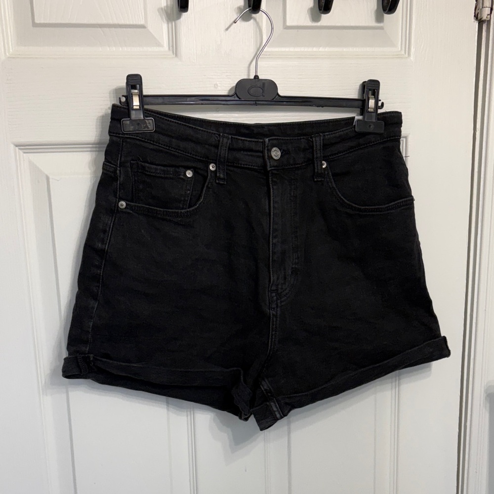 H&M mom jean shorts